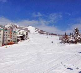 関東方面からのアクセス抜群!スキー場スタッフ募集中♪
