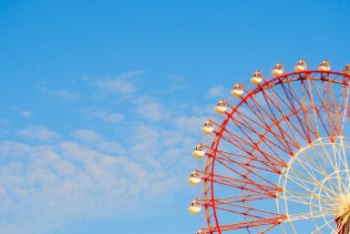 【レア求人】リゾートホテルで遊園地スタッフ大募集!