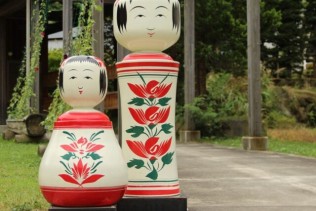 東北屈指の温泉地でレストランのお仕事♪