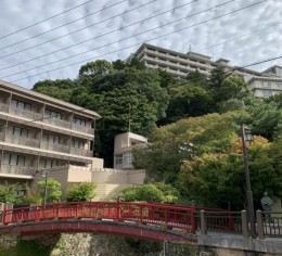 兵庫県・有馬温泉でレストランスタッフ4名!