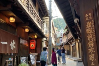 兵庫県・有馬温泉で調理のお仕事♫
