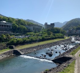 急募✨箱根湯本中心部に位置する湯宿でレストランホールのお仕事♪