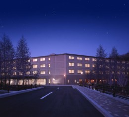 【山中湖でリゾートバイト】フロント募集!『高時給・長期・寮費無料』