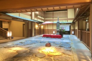 数々の著名人が宿泊した老舗旅館で調理補助のお仕事♪