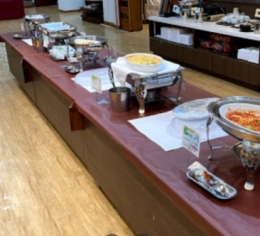 ホテル内レストランで裏方のお仕事!遊園地が無料で楽しめる♪