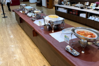 ホテル内レストランで裏方のお仕事!遊園地が無料で楽しめる♪