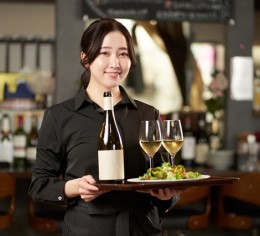 岐阜県のスキー場併設ホテルでレストランフロアのお仕事🍳