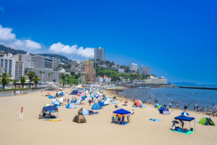 【静岡県/熱海市】オーシャンビューの絶景リゾートホテルで調理補助のお仕事♪