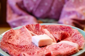 河口湖目の前の温泉旅館で仲居スタッフ募集!