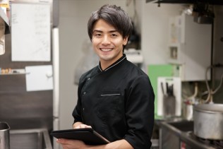 【急募】3月開業のリゾートホテルで調理補助のお仕事♪沖縄県屈指の高時給!!