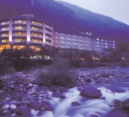 【水上温泉でリゾートバイト】リゾートホテルで洗い場のお仕事