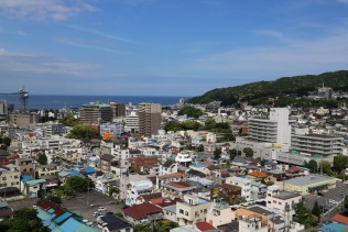 熱海のリゾートホテルでナイトフロントスタッフ1名!