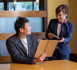 【寮費・光熱費無料】三重県でレストランスタッフ募集中!