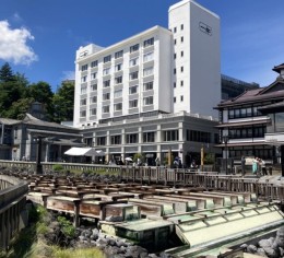 草津温泉のホテルでマルチタスクスタッフ募集!