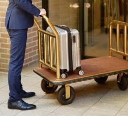 【レア案件】新潟県でクローク・駐車場案内!