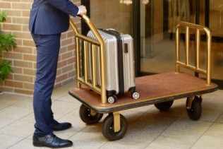 【レア案件】新潟県でクローク・駐車場案内!
