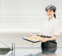 沖縄県でベーカリースタッフ募集!