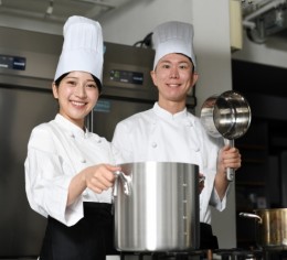 【北海道・富良野でリゾートバイト】洋食調理のお仕事♪