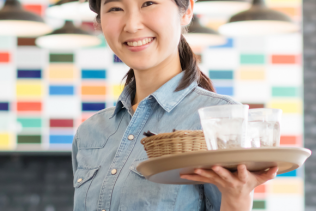 修善寺のリゾートホテルでのレストラン接客業務✨