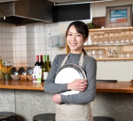 【7月から6名】伊豆でレストランスタッフ募集♬