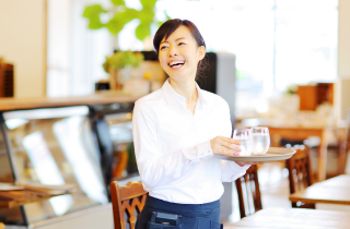 カフェ・ティーラウンジ
