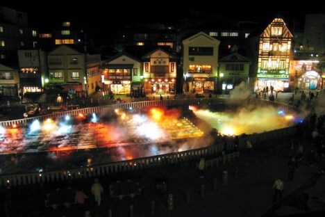 温泉が無料で入れる！人気旅館で調理のお仕事♪