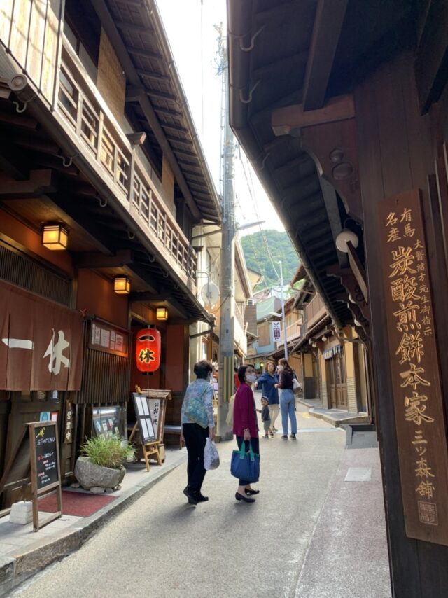 兵庫県・有馬温泉で調理のお仕事♫
