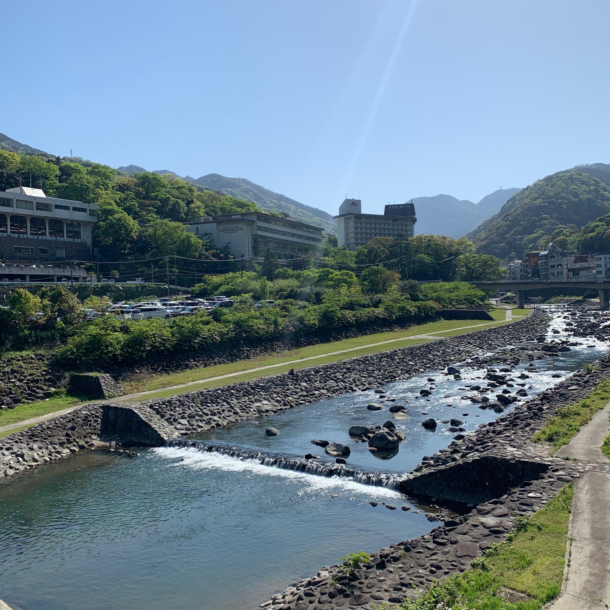 急募✨箱根湯本中心部に位置する湯宿でレストランホールのお仕事♪