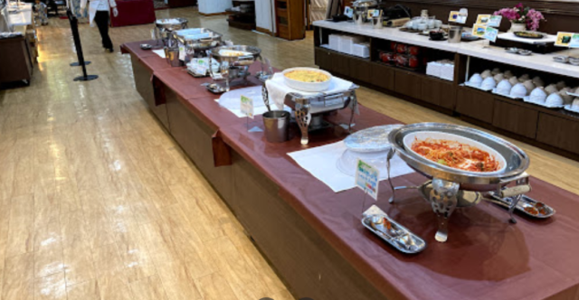 ホテル内レストランで裏方のお仕事！遊園地が無料で楽しめる♪