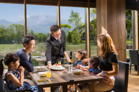 【静岡県/熱海市】フレンチコーススタッフ急募🍴