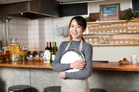 【7月から6名】伊豆でレストランスタッフ募集♬