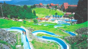 【7/25~7/27の3日間限定】上越でレストランホールスタッフ急募！