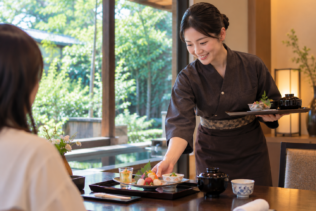宮崎のリゾートホテルでレストランスタッフ募集！